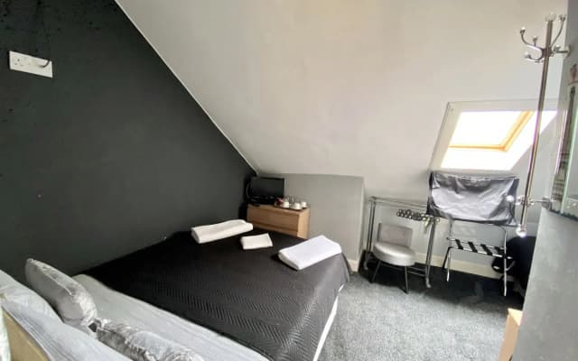 16 Pilrig Guest House - photo 4