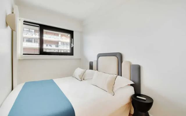 Passy / Eiffel Tower - Amazing 2BR With Garden - photo 2
