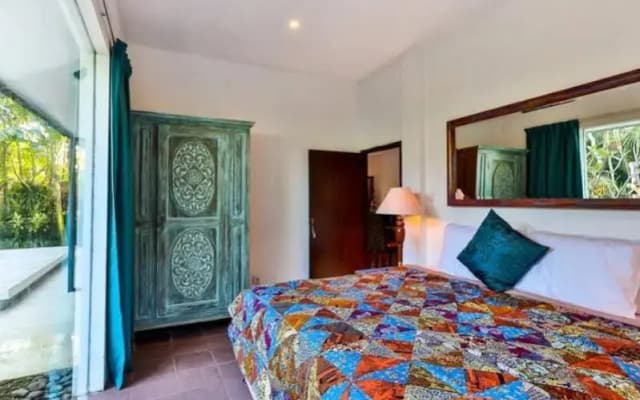 Eshina Villa - photo 3
