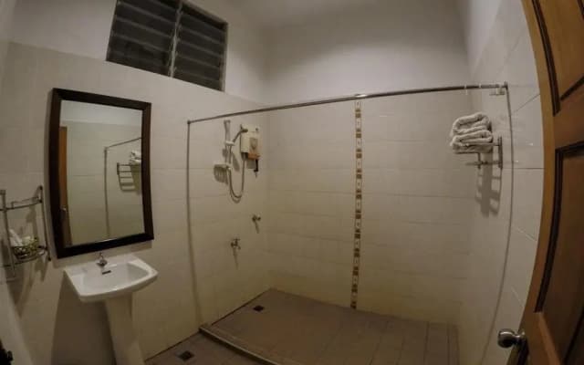 Bilit Rainforest Lodge - photo 5