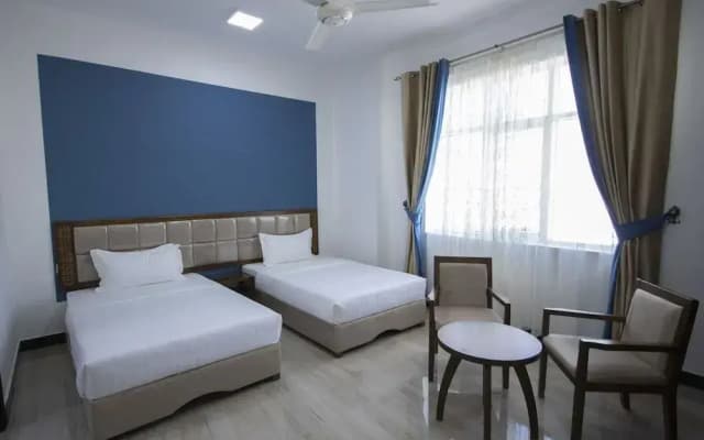 Home Station Hotel - photo 3