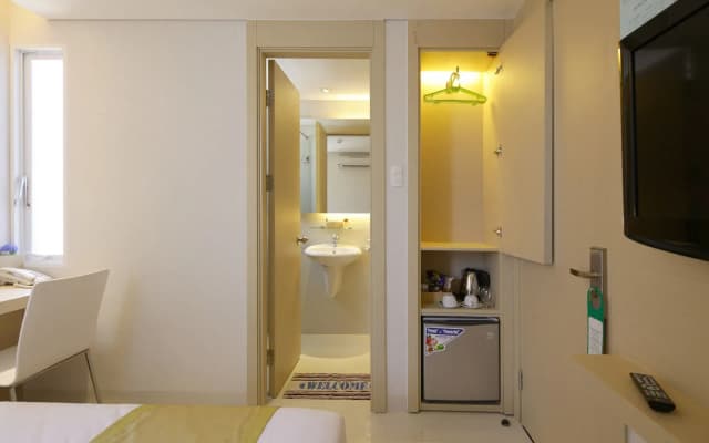 Green Peace Hotel - photo 5