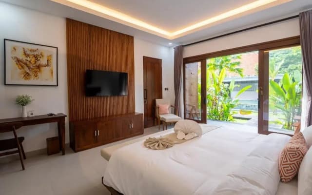 Griya Shanti Suites - photo 2