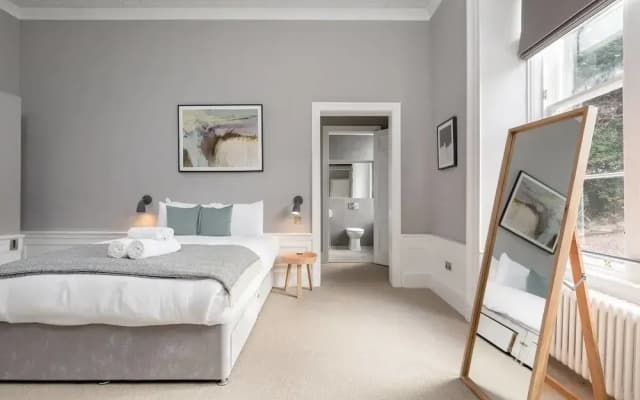 Torphichen Street 5 Star Luxury Apartment - photo 3