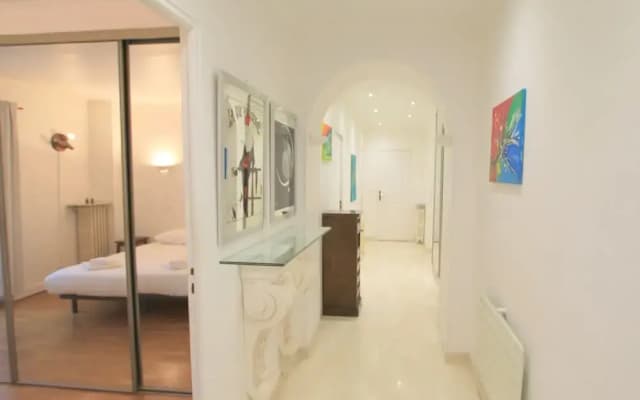 HAPPY FEW - La Suite Hugo - photo 3