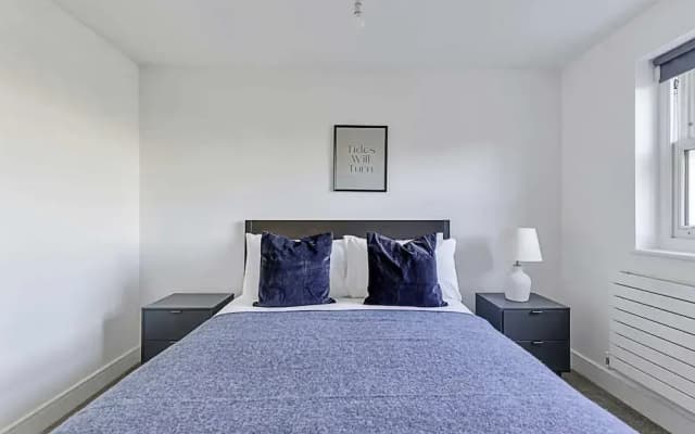 Chic Chiswick Apartment - photo 2