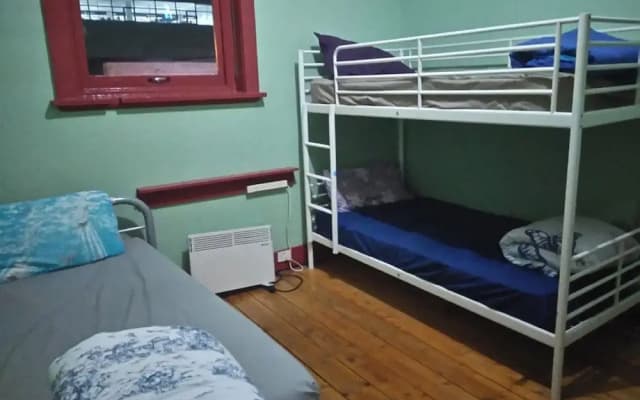 Market Tavern - Hostel and Bar - photo 4