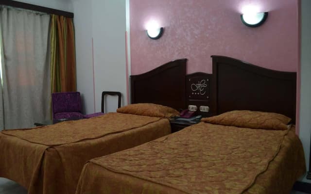 Happy City Hotel - photo 5