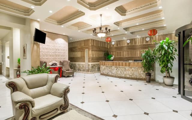 Ramada by Wyndham Flushing Queens - photo 2