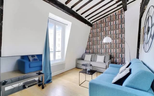 Parisian Charm in the Heart of the Marais ! - photo 5