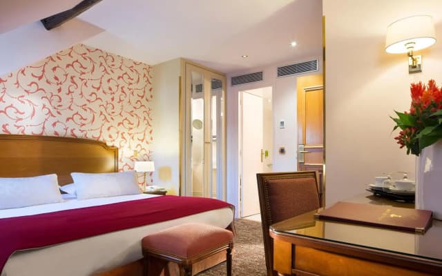 Hotel Queen Mary Paris - photo 3