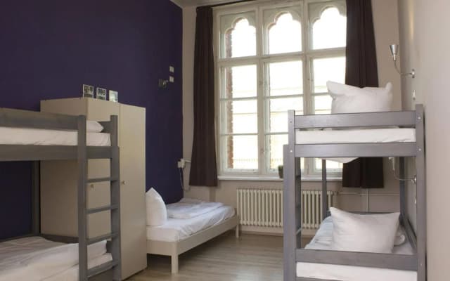 PLUS BERLIN Hotel & Hostel - photo 3