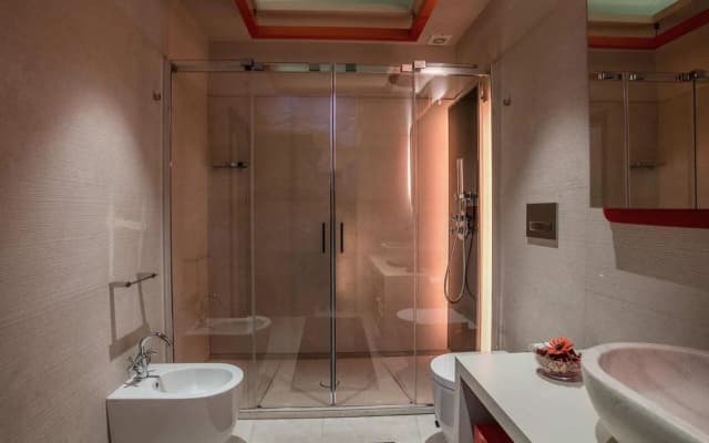 Via Veneto Prestige Rooms - photo 4