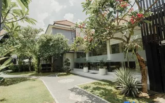 You Suite Seminyak - photo 2