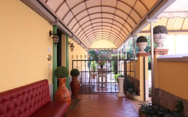 Charly Hotel - photo 2