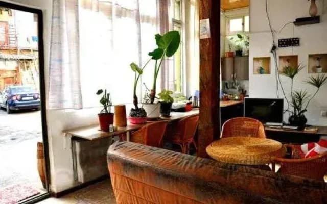Old City Hostel - photo 2