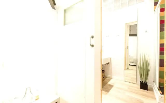 Apartment with One Bedroom in Madrid - photo 4