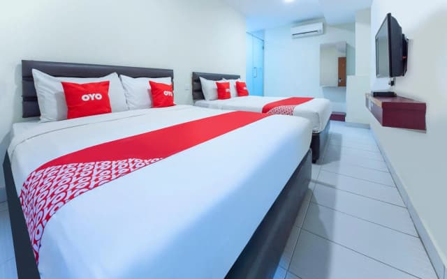 Oyo 90385 H3 Hotel - photo 2