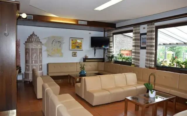 Wanderers Inn West - photo 5