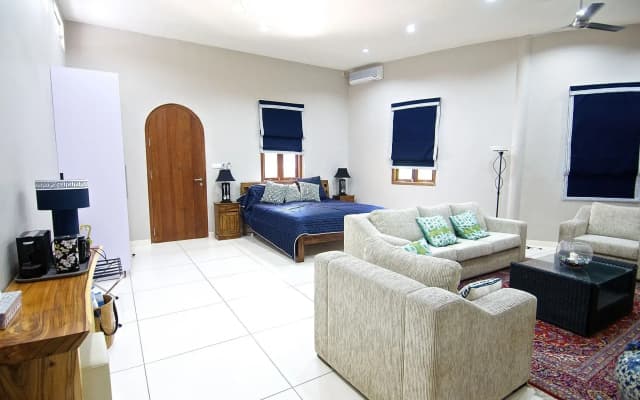 Villa Costa Plenty - photo 2