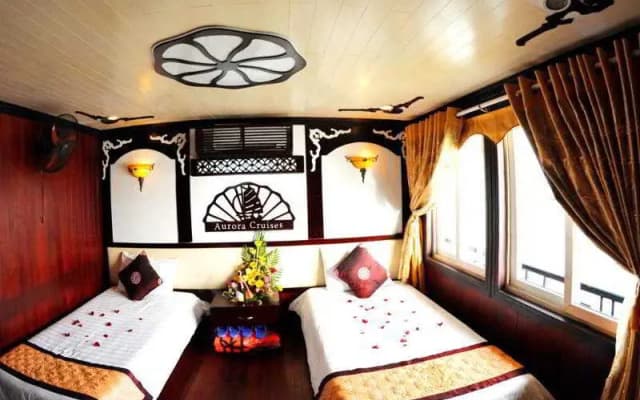 Halong Aurora Cruises - photo 2