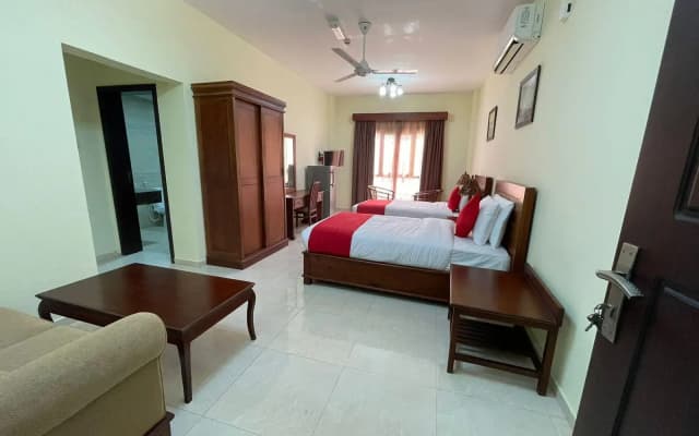Royal Hotel - photo 3