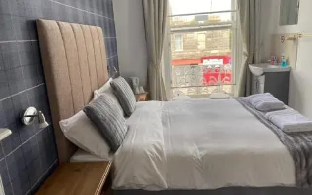 29 Guest House - photo 5