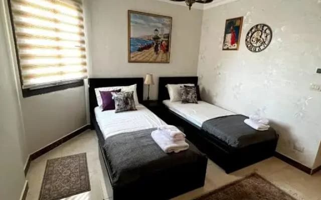 Elegant Duplex with Pool Frontauc - photo 3