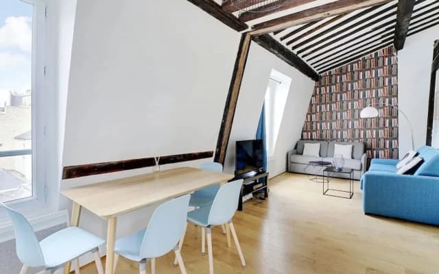 Parisian Charm in the Heart of the Marais ! - photo 3