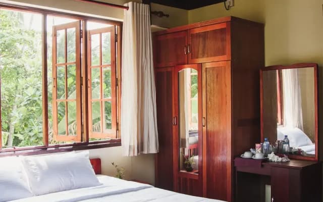 Gurahaana Guest House - photo 2
