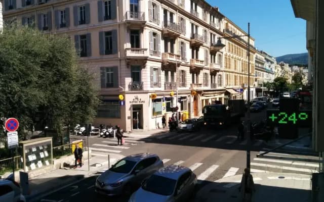 Appartement Cocooning Avec Terrasse Au Calme Quartier Les Musiciens Mer a 7 Minutes a Pieds - photo 2
