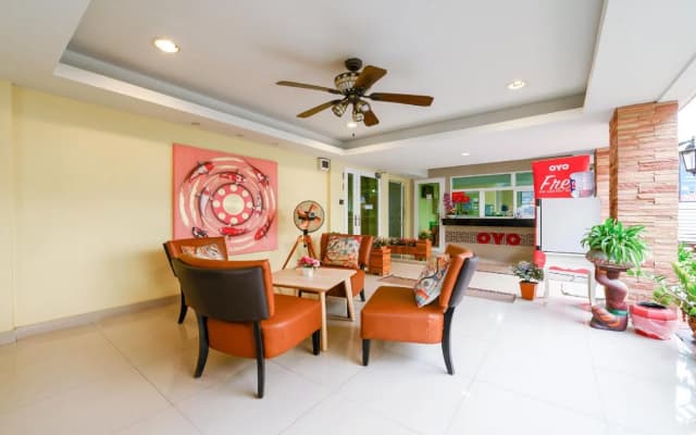Salin Home Hotel Ramkhamhaeng - photo 2