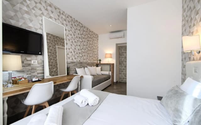 Domus Pietro Inn - photo 2
