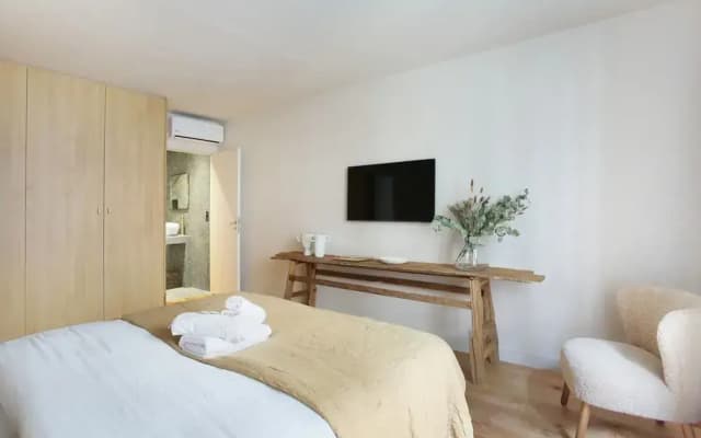 Luxurious and new Apartment in the Center of Paris - photo 2