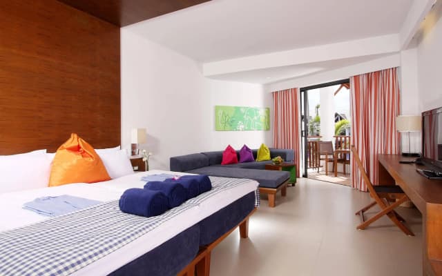 Sunwing Kamala Beach - photo 3