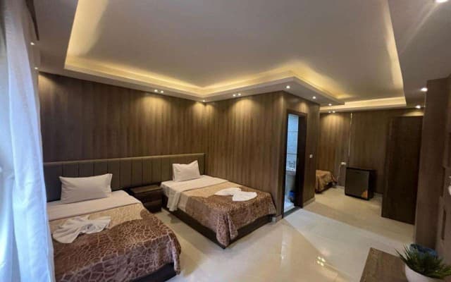 Rotana Palace Suites - photo 3