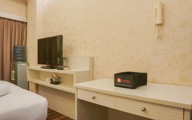 Good Deal Studio at Signature Park Tebet Apartment - photo 5