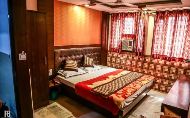 Hotel Glow Inn - photo 2
