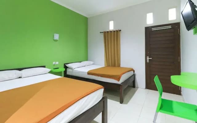 Hotel Warta Putra - photo 3