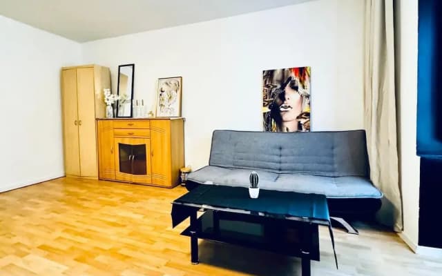 Bright 1BR Apartment Near Augarten - photo 2