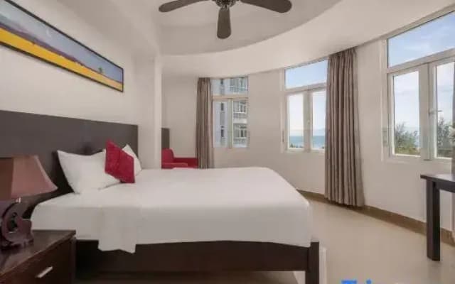 Harbor Sea View Hotel Danang - photo 2
