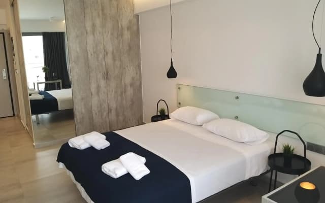 Amazing Apartments @ Aiolou Str. - photo 2