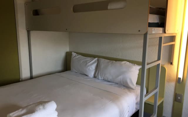 Ibis Budget St Peters - photo 3
