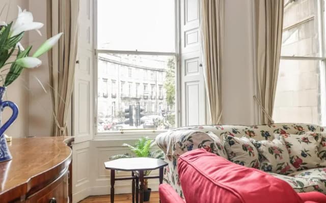 3 Lynedoch Place - photo 3