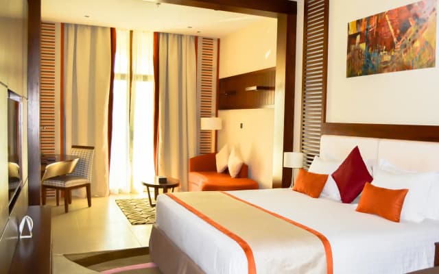 Western Hotel - Madinat Zayed - photo 4
