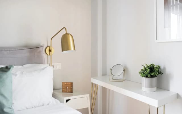 UPSTREET Zeus Temple View 2BD Apt Acropolis-Plaka - photo 2