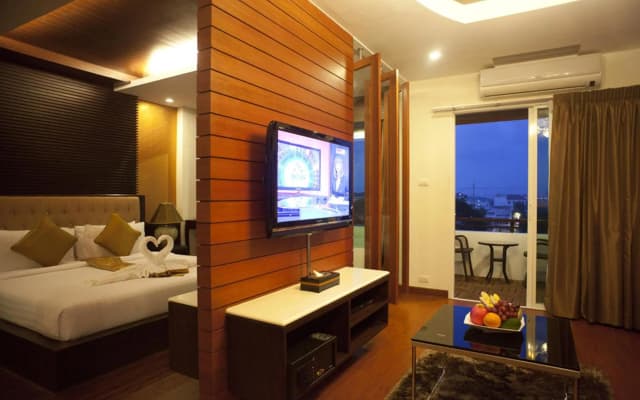 Suvarnabhumi Suite - photo 2