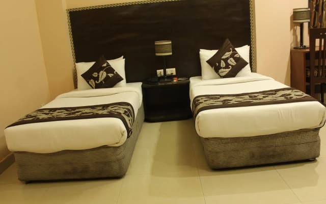 Hotel Kyron - photo 2