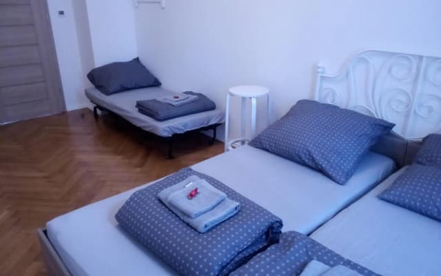 Gallys Apartments - photo 3