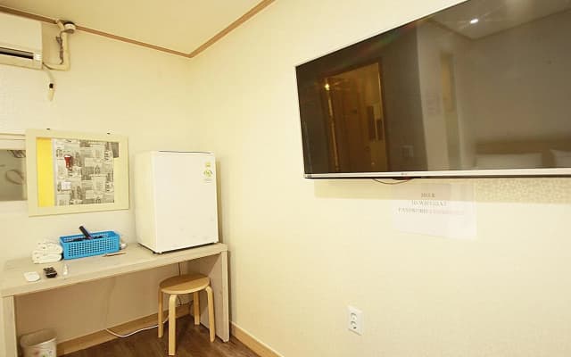 Eel Guest House - photo 5